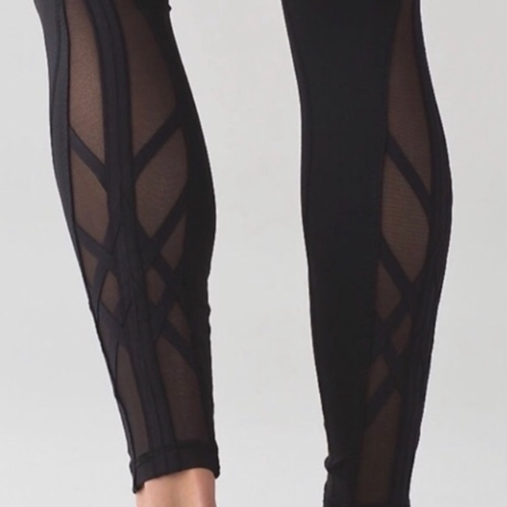 Lululemon leggings with cross cross mesh detail